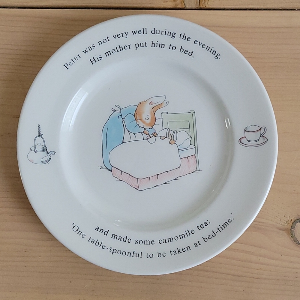 Peter Rabbit Dessert Plate - 1993 Wedgwood